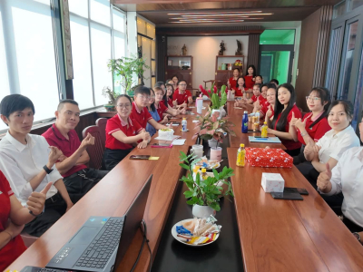 Chào cờ tháng 8 tại Môi Trường Ánh Dương Gắn kết tập thể, bứt phá mục tiêu mới